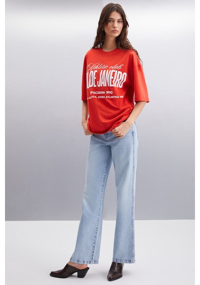 ETHIQUET MA IKA Kadın %100 Organik Pamuklu Şehir Tema Baskılı Oversize Bisiklet Yaka Kırmızı T-Shirt ETHIQUET MA IKA Kadın %100 Organik Pamuklu Şehir Tema Baskılı Oversize Bisiklet Yaka Kırmızı T-Shirt