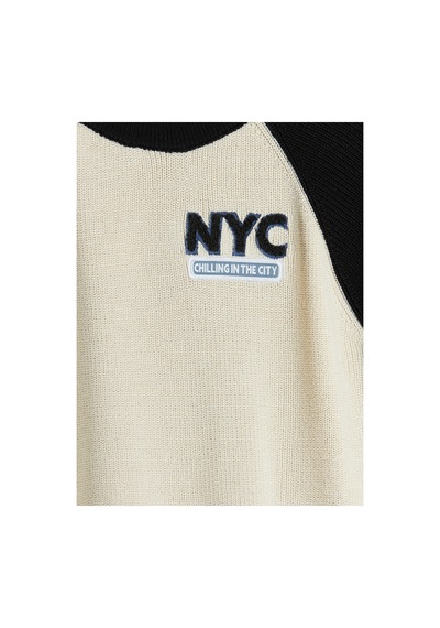 LC Waikiki Alıta Cıty Farkıyla Lcw Kids Siyah Nyc Nakışlı Oval Yaka Erkek Çocuk Triko Kazak Siyah - 925589641 Siyah LC Waikiki Alıta Cıty Farkıyla Lcw Kids Siyah Nyc Nakışlı Oval Yaka Erkek Çocuk Triko Kazak Siyah - 925589641 Siyah