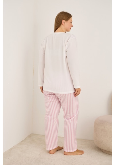 Siyah İnci Nakışlı Büyük Beden Polar Kışlık Örme Pijama Takım 25222570 Beyaz-pembe Siyah İnci Nakışlı Büyük Beden Polar Kışlık Örme Pijama Takım 25222570 Beyaz-pembe