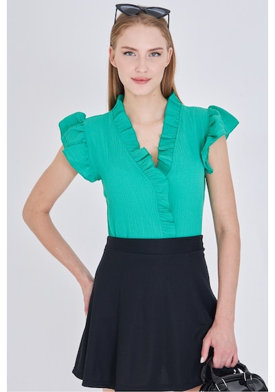 Armonika Kadın Yeşil Yakası Ve Kolları Fırfırlı Bluz Arm-25y001063 Armonika Kadın Yeşil Yakası Ve Kolları Fırfırlı Bluz Arm-25y001063