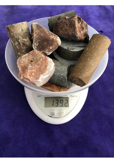 Doğal Kuvars Taş Serisi 1392 Gram