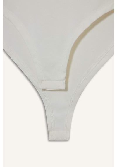 Defacto Slim Fit Dar Kesim Yarım Balıkçı Yaka Kolsuz Çıtçıtlı Body F9794ax25hser105 Ekru