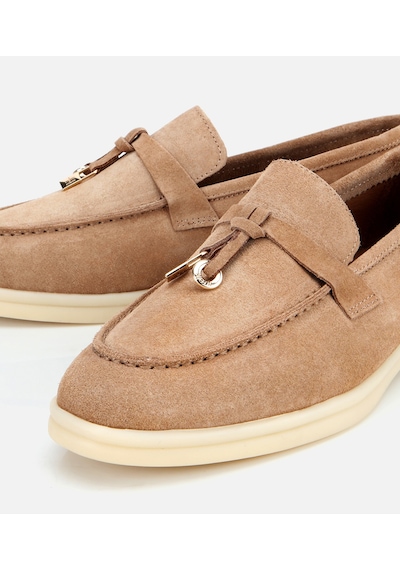 Hotiç Kadın Süet Deri Bej Gold Aksesuarlı Klasik Loafer