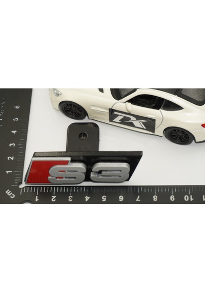 Dk Tuning S3 Gri Kırmızı Ön Panjur Logo Arma Audi İle Uyumlu