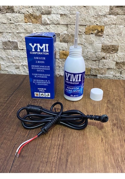 Adaptör Açma Sıvısı Ymı Adaptör Kablosu Yanında Adaptör Açma Sıvısı Ymı Adaptör Kablosu Yanında
