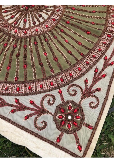 El İşi Otantik İşlemeli Boncuklu Taşlı Tel Kırma Masa Örtüsü 105x98cm 018