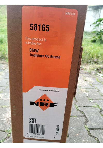 BMW E39 M52 SU RADYATÖRÜ NRF 58165 17111740696 17111740699