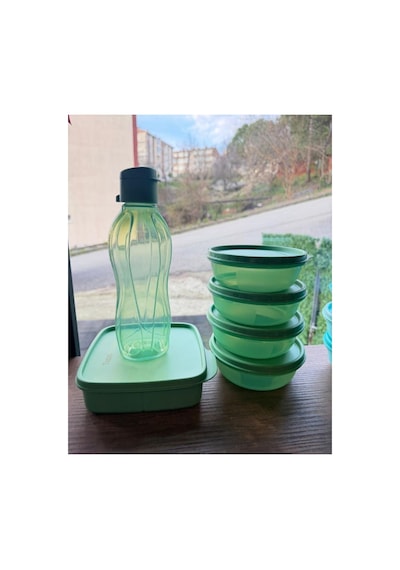 Bölmeli Beslenme Kutusu 550 Ml, Şişe 500 Ml Ve 4 Adet 300 Ml Şekerkap. Yeşil