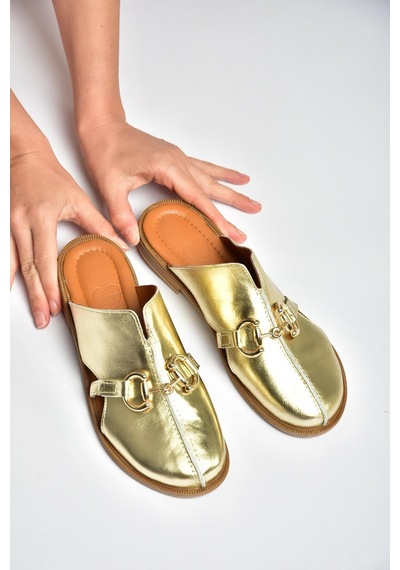 Fox Shoes U944150403 Altın Hakiki Deri Önü Kapalı Kadın Terlik