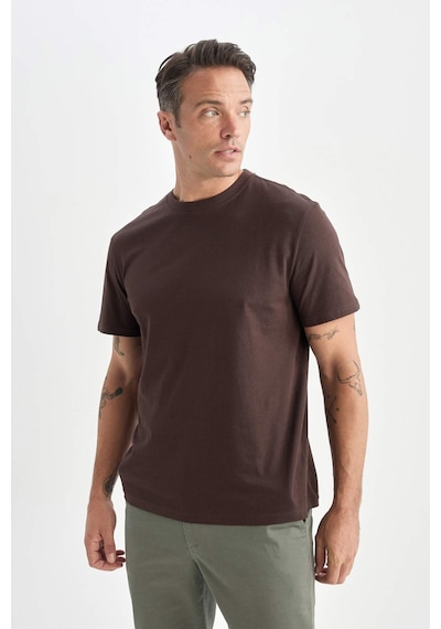 DeFacto %100 Pamuk New Regular Fit Bisiklet Yaka Basic Düz Kısa Kollu Tişört V7699AZ25SPBN192 DeFacto %100 Pamuk New Regular Fit Bisiklet Yaka Basic Düz Kısa Kollu Tişört V7699AZ25SPBN192