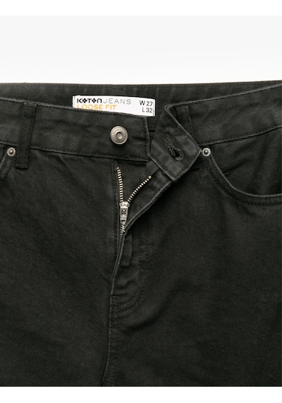 Koton Normal Bel Cepli Düğmeli Pamuklu Rahat Kesim Geniş Paça Jean Pantolon - Loose Straight Fit Jeans Siyah 6wal40060md Siyah Koton Normal Bel Cepli Düğmeli Pamuklu Rahat Kesim Geniş Paça Jean Pantolon - Loose Straight Fit Jeans Siyah 6wal40060md Siyah