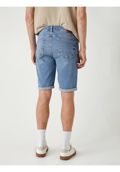 Koton Slim Fit Kot Şort Cep Detaylı Katlamalı Paça Pamuklu Açık İndigo 4sam40100nd Açık İndigo Koton Slim Fit Kot Şort Cep Detaylı Katlamalı Paça Pamuklu Açık İndigo 4sam40100nd Açık İndigo