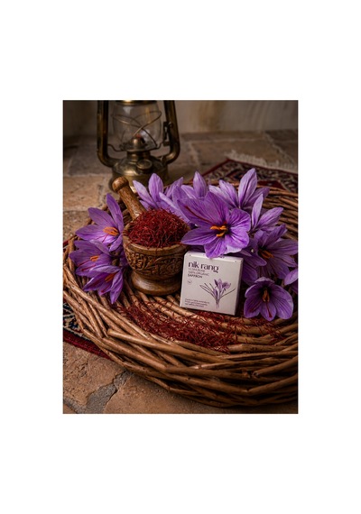 Nik Rang 5 Gr Premium %100 Saf İran Safranı Süper Negin Kalite 5 Gr Katkısız, Doğal Renk Ve Aroma
