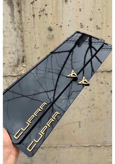 Cupra Özel Plakalık Pleksi