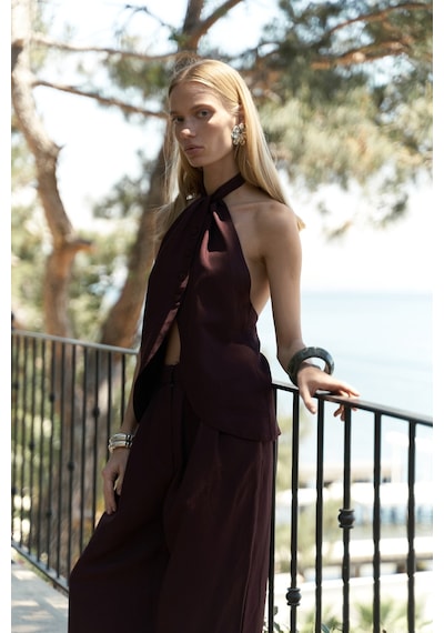 Mai Collection Mai Studios Co. Prasetsah Bağlamalı Bordo Crop Pantolon Takım Bordo Mai Collection Mai Studios Co. Prasetsah Bağlamalı Bordo Crop Pantolon Takım Bordo