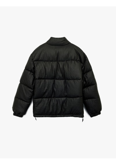 Koton Regular Fit Kapaklı Cep Detaylı Fermuarlı Uzun Kollu Dik Yaka Kışlık Şişme Mont Siyah 6wam20193hw Siyah Koton Regular Fit Kapaklı Cep Detaylı Fermuarlı Uzun Kollu Dik Yaka Kışlık Şişme Mont Siyah 6wam20193hw Siyah