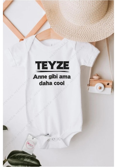 Hediyenza Teyze Anne Gibi Ama Daha Cool 2 Özel Tasarım Bebek Zıbın Pamuklu Çıtçıtlı Body Beyaz