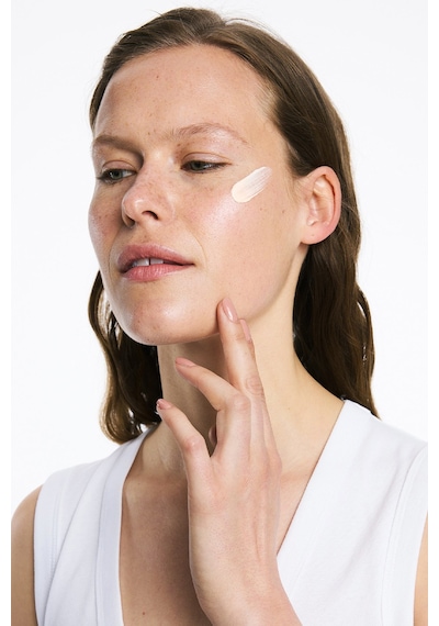 Cilt Tonu Eşitleyici Saf Kolajen Yüksek Korumalı 02 Medium Spf50+ Yüz Güneş Kremi 50 Ml