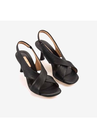 Hawen Angels Kadın Kösele Taban Bantlı 7,5cm Kısa Topuklu Sandalet 6895-04-v1 siyah