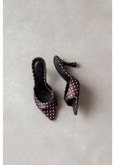 Wolk Shoes Franco Kadın Topuklu Deri Arkası Acık Topuklu Ayakkabı Kahverengi Puantiye Wolk Shoes Franco Kadın Topuklu Deri Arkası Acık Topuklu Ayakkabı Kahverengi Puantiye