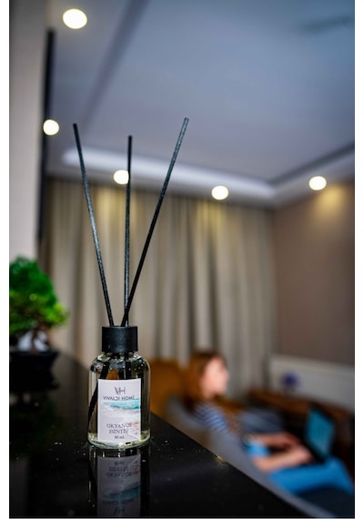 Vivaldi Home Okyanus Esintisi Çubuklu Oda Kokusu Esansiyel Uçucu Yağ 50 ML