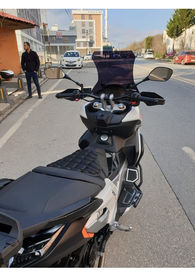 Motocam Peugeot Xp 400 Ön Cam 2023-2026 Model 61cm Siyah Renkli 4mm Orta Boylu
