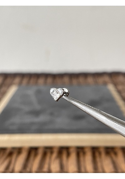 Yüksek Kalite G23 Titanium Kalp Zirkon Titanyum 6 X 1.2 MM Labret Piercing Gümüş