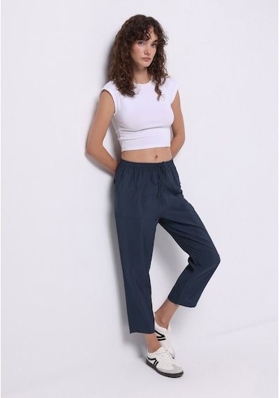 Colin's Colins Regular Fit Yüksel Bel Düz Paça Kadın Lacivert Pantolon Cl1074663 Q1.v1 Nav Lacivert Colin's Colins Regular Fit Yüksel Bel Düz Paça Kadın Lacivert Pantolon Cl1074663 Q1.v1 Nav Lacivert