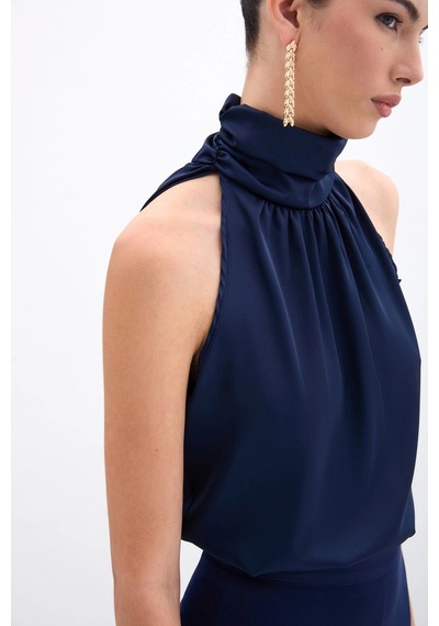 Sateen Boğazlı Kolsuz Reglan Kesim Bluz Lacivert