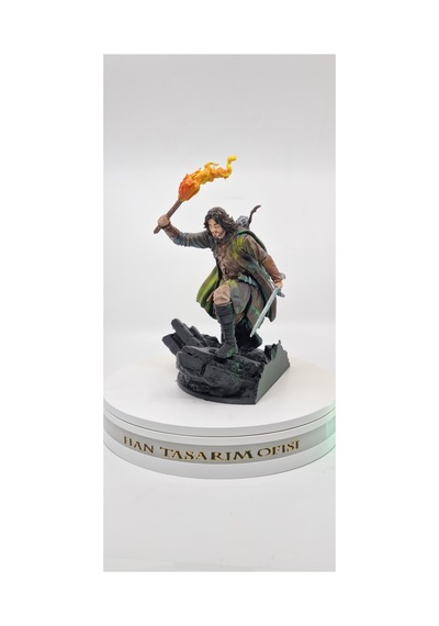 Aragorn Ölüler Yolunda 22 Cm Yüzüklerin Efendisi Lort Diorama Figür