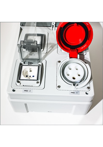 Ip66 Kombinasyon Panosu 3 Ad. Schuko Priz 3x16a 1 Ad. 5x32a Priz