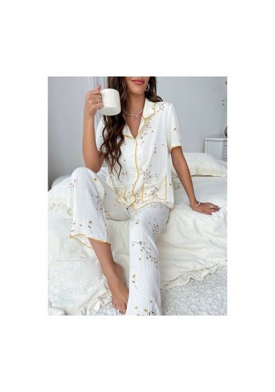 Bella Notte Çiçek Baskılı Cep Detaylı Düğmeli Günlük Pijama Takımı Beyaz