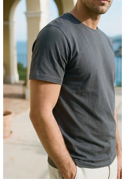 Mero Life Unisex Slim Fit Dar Kesim % 100 Pamuk Yumuşak Dokulu Bisiklet Yaka Antrasit Tişört Mero Life Unisex Slim Fit Dar Kesim % 100 Pamuk Yumuşak Dokulu Bisiklet Yaka Antrasit Tişört