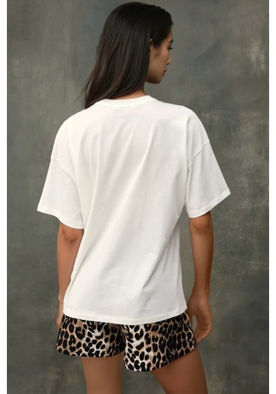 Hiccup Kadın %100 Pamuk Bisiklet Yaka Oversize Beyaz Baskılı T-shirt Tozlu Beyaz