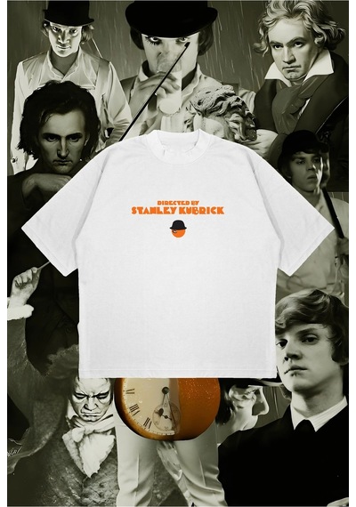 Startmore Directed By S. Kubrick Boxy Fit Oversize Unisex Tshirt Baskılı Tişört Beyaz