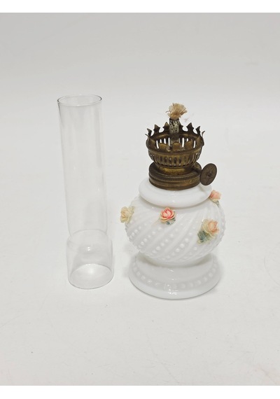 Çiçek Motifli Antika Opal Cam Gaz Lambası 033 Beyaz