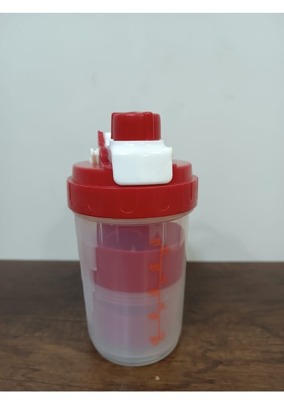 Sızdırmaz Ve Ve Vidalı Kapaklı Plastik Shaker Şefaf Kırmızı