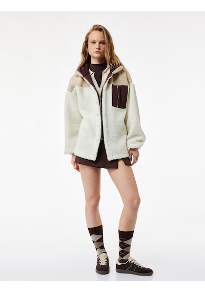 Koton Kapüşonlu Renk Bloklu Cep Detaylı Çıtçıt Düğmeli Oversize Peluş Ceket Ekru 6wal10124ık Koton Kapüşonlu Renk Bloklu Cep Detaylı Çıtçıt Düğmeli Oversize Peluş Ceket Ekru 6wal10124ık
