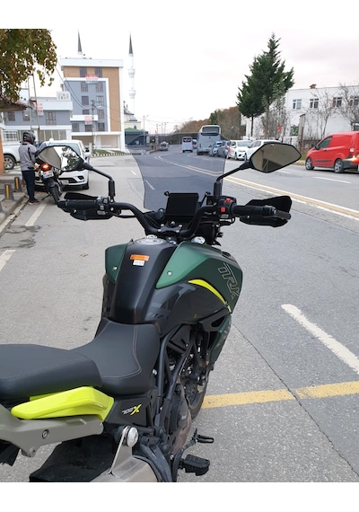 Motocam Benelli Trk 702 X Ön Cam 2024-2026 Model 51cm Füme Renkli 4mm Tasarımlı