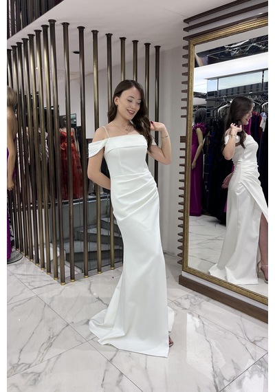 By Saygı Kadın Taşlı İnce Askılı Düşük Kollu Saten Madonna Yaka Astarlı Drapeli Double Balık Elbise-40845 Ekru By Saygı Kadın Taşlı İnce Askılı Düşük Kollu Saten Madonna Yaka Astarlı Drapeli Double Balık Elbise-40845 Ekru