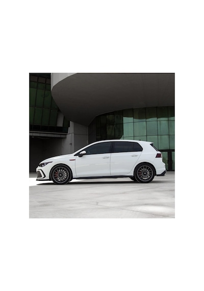 Volkswagen Golf 8 R-line 2020+ Yan Marşpiyel Piano Black Marşpiyel Eki Seti