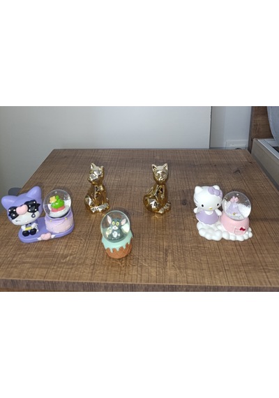Altın Sarısı Kedi Ve,kuromi,tom Ve Hello Kitty Figürlü Kar Küreleri 5'li Set Tek Bir Pakette 001