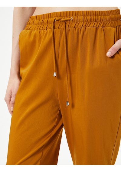 Koton Havuç Pantolon Beli Bağcıklı Cepli Rahat Kesim Kahverengi 4sak40250pw Kahve