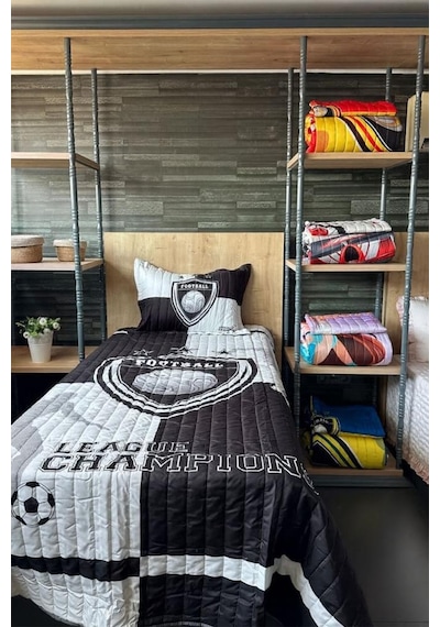 Football Tek Kişilik Kapitoneli Yatak Örtüsü Siyah Beyaz 180x240 Cm Siyah Beyaz