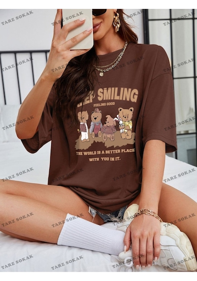 Flood Of Style Unisex Bay Ayı Ve Slogan Grafikli Düşük Omuz Tişört Kod-1339 Kahverengi