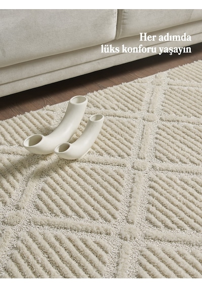 Yumuşak Peluş Tüylü İskandinav Desenli Kabarık Bukleli Krem Renkli Halı
