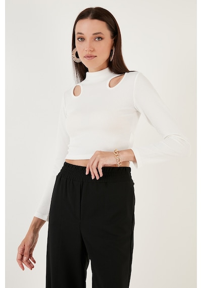 Lela Esnek Slim Fit Cut Out Pencereli Dik Yaka Crop Bayan Bluz 5865348 Beyaz Lela Esnek Slim Fit Cut Out Pencereli Dik Yaka Crop Bayan Bluz 5865348 Beyaz