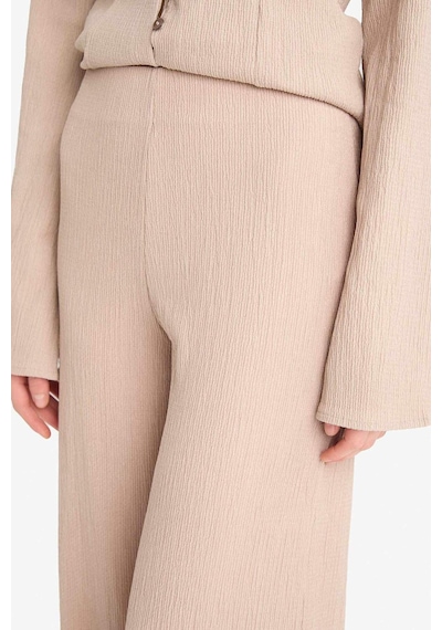 DeFacto Wide Leg Esnek Belli Geniş Paça Bürümcük Pantolon F0057AX25SPBG210 DeFacto Wide Leg Esnek Belli Geniş Paça Bürümcük Pantolon F0057AX25SPBG210