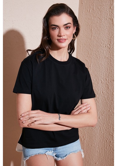 Lela Pamuklu Oversize Fit Bisiklet Yaka Bayan T Shirt 5866097 Siyah