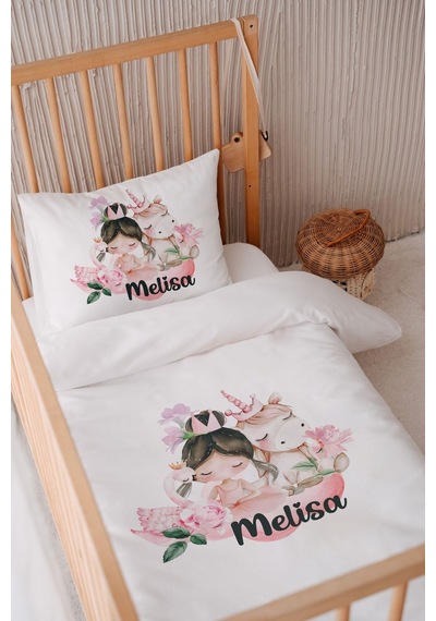 %100 Pamuk Saten Isme Özel Isimli 100x150 Bebek Yatak Nevresim Seti Prenses Unicorn Ve Kuğu